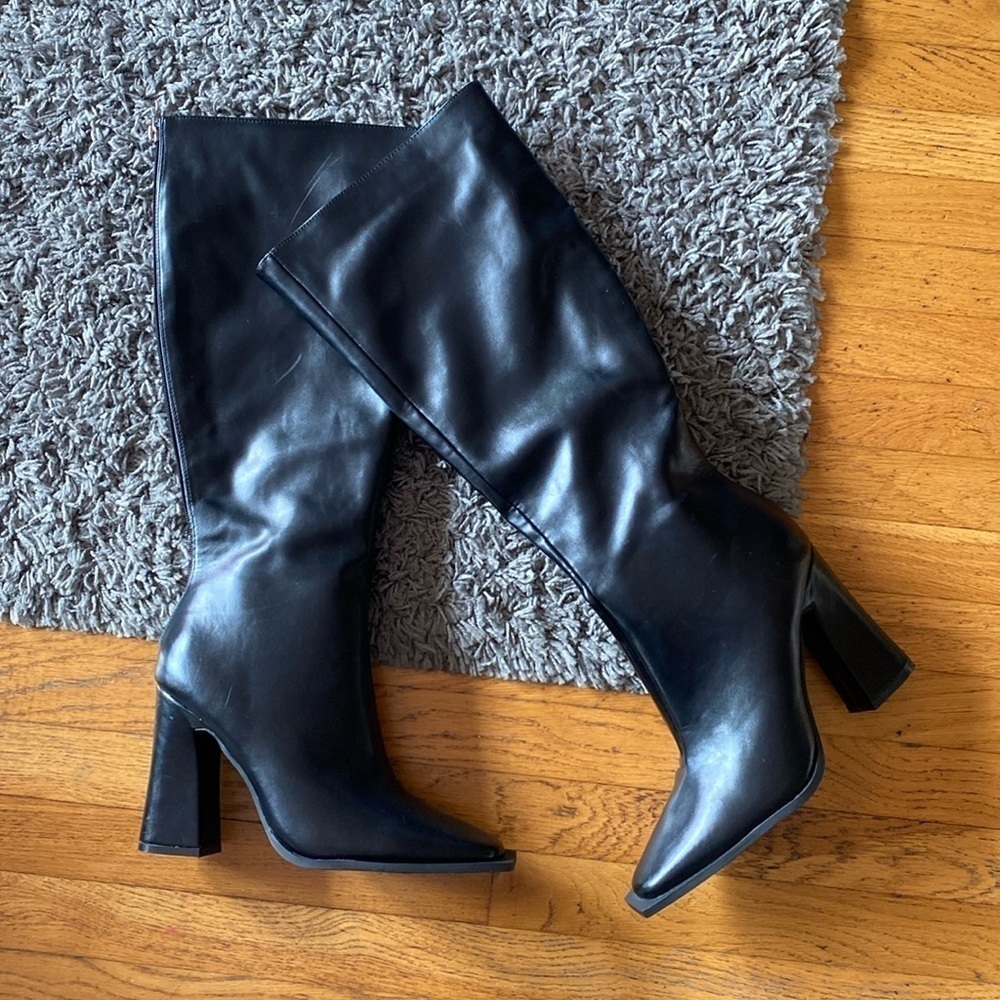 NWOT Princess Polly Keeley Block Heel Square Toe Boots Matte Black Size 10